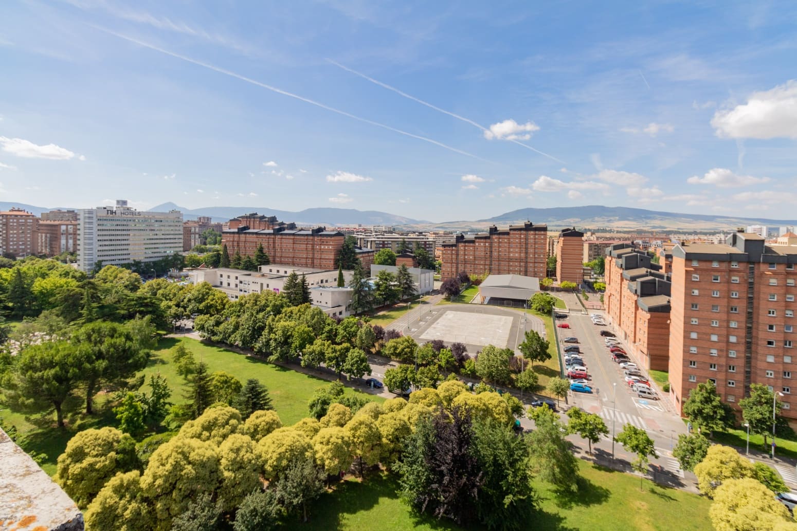 2 soveværelse Lejlighed til leje i Pamplona / Iruna med garage - € 1.000 (Ref: 5082432)