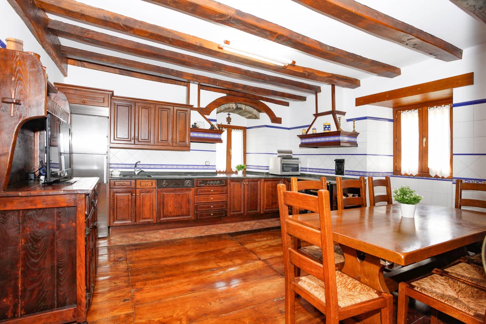 4 soveværelse Villa til salg i Basaburua med garage - € 650.000 (Ref: 5299422)