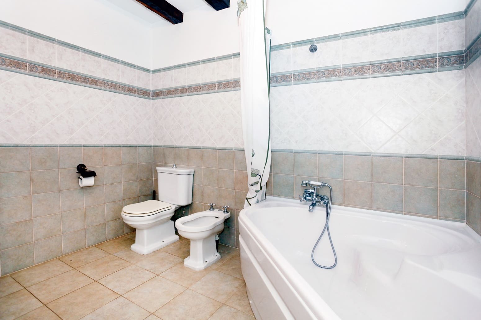 4 soveværelse Villa til salg i Basaburua med garage - € 650.000 (Ref: 5299422)