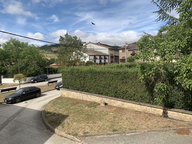 3 soveværelse Villa til salg i Urroz-Villa - € 80.000 (Ref: 5454182)