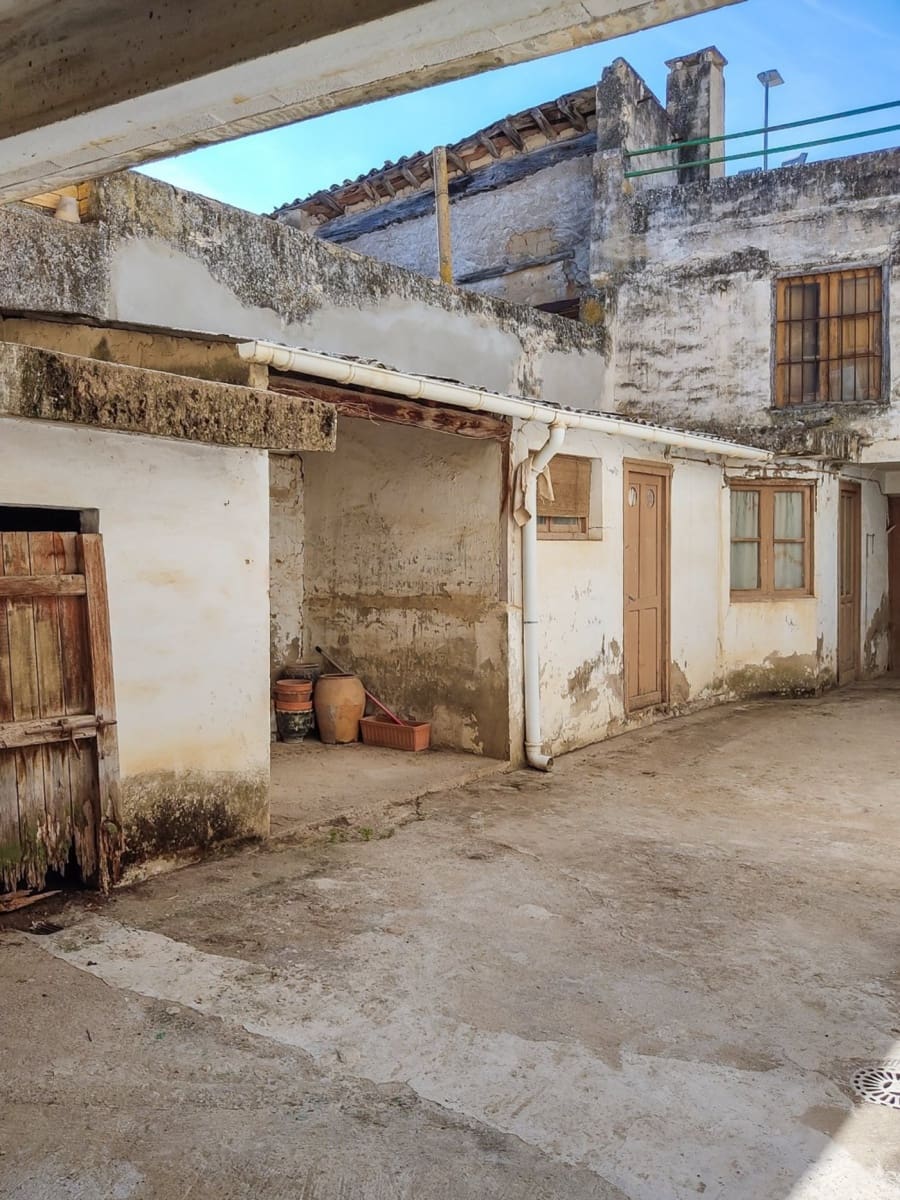 4 soveværelse Villa til salg i Murillo el Fruto med garage - € 154.000 (Ref: 6649773)