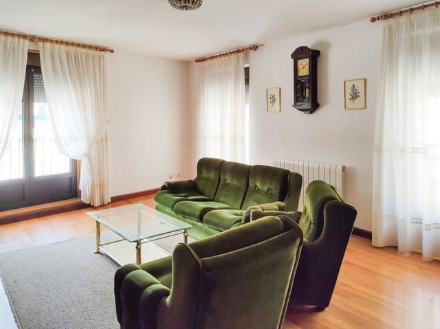 4 bedroom Villa for sale in Murillo el Fruto with garage - € 154,000 (Ref: 6649773)