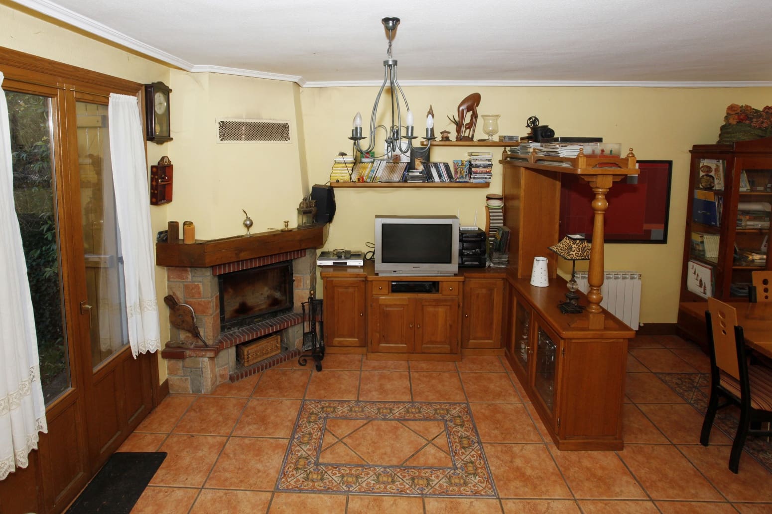 3 bedroom Villa for sale in Basaburua with garage - € 280,000 (Ref: 6652204)