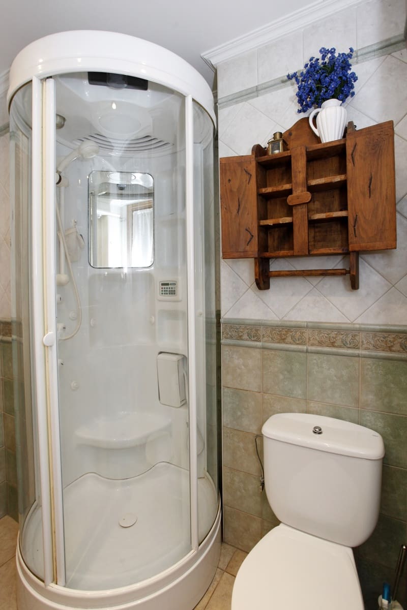 3 bedroom Villa for sale in Basaburua with garage - € 280,000 (Ref: 6652204)