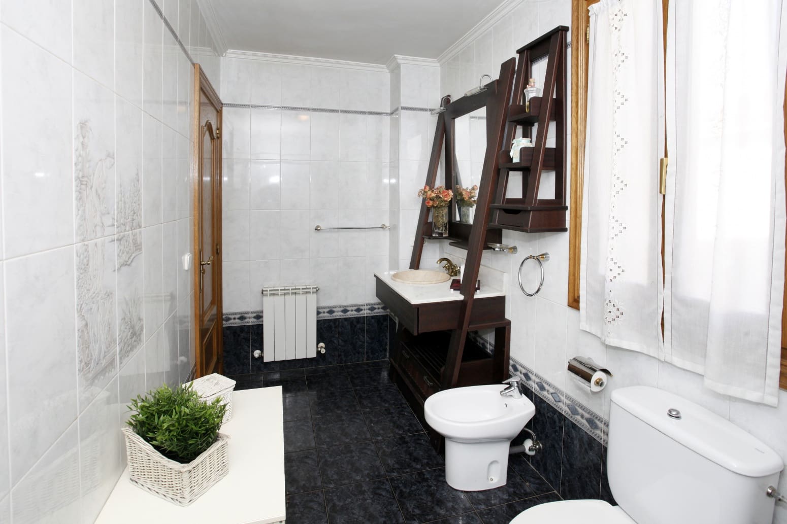 3 bedroom Villa for sale in Basaburua with garage - € 280,000 (Ref: 6652204)