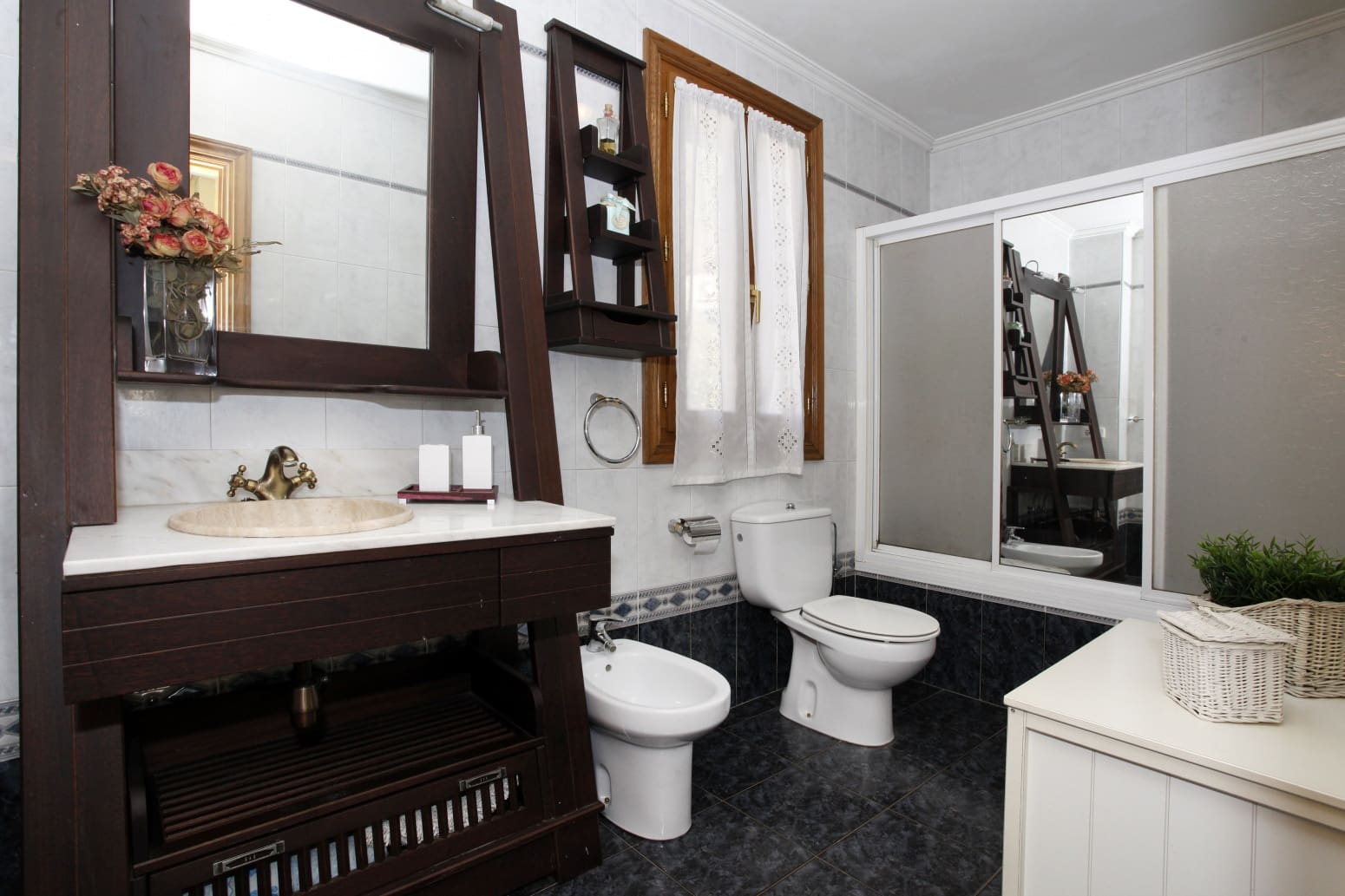 3 bedroom Villa for sale in Basaburua with garage - € 280,000 (Ref: 6652204)