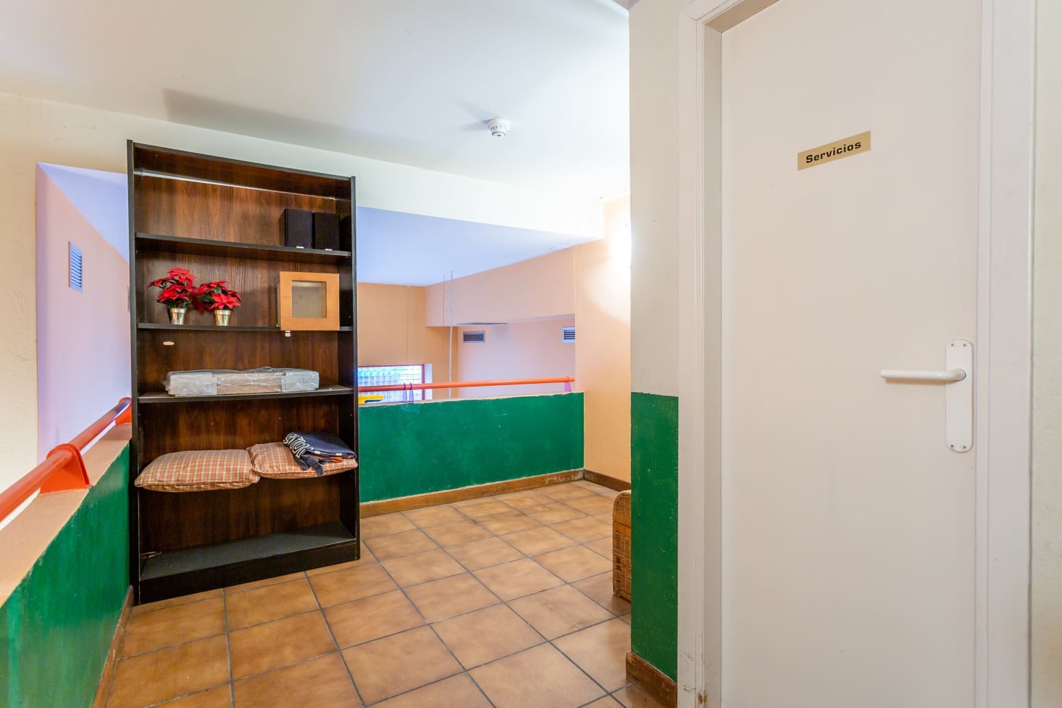 Erhverv til leje i Baranain - € 490 (Ref: 6701883)