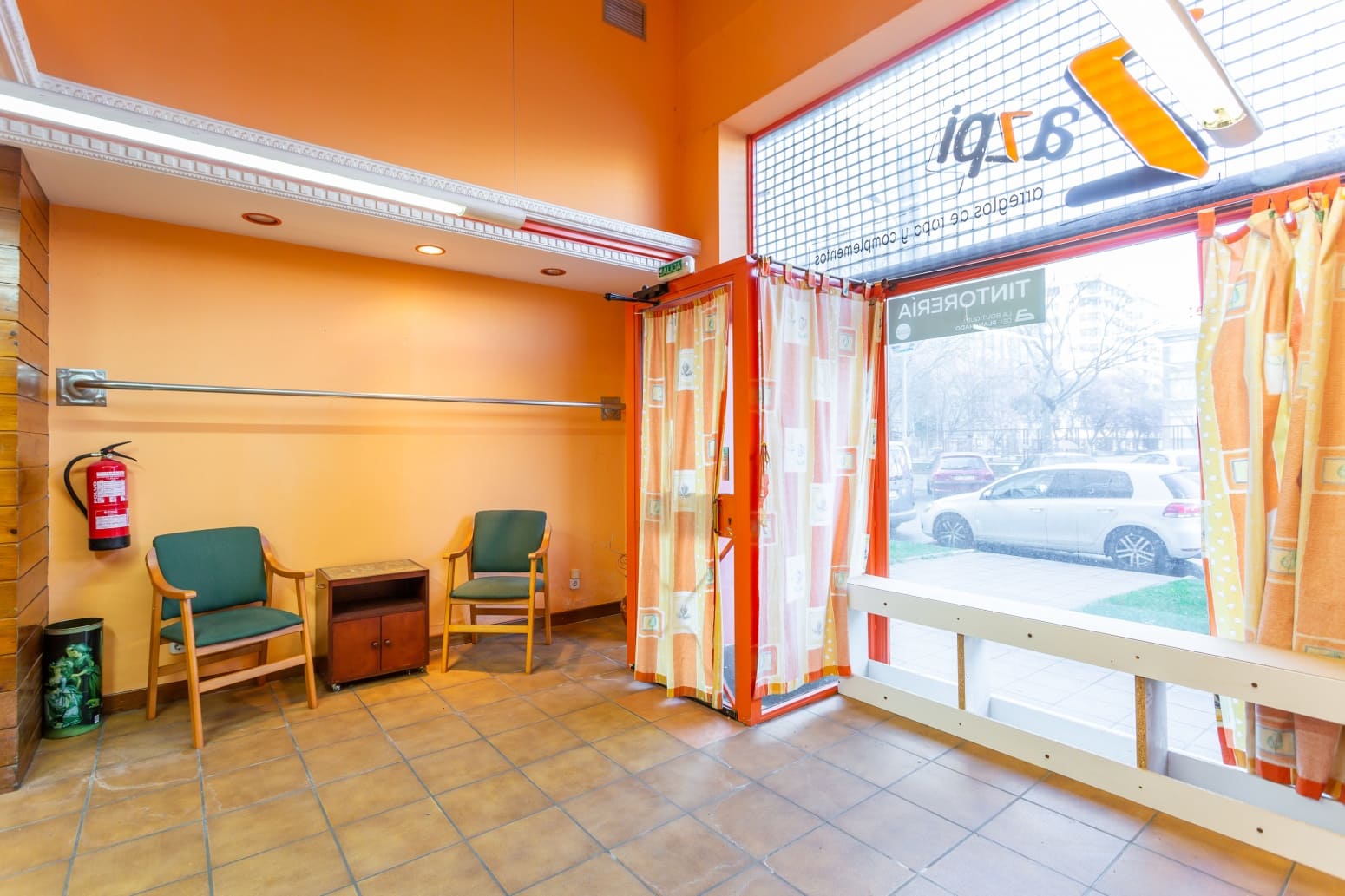 Erhverv til leje i Baranain - € 490 (Ref: 6701883)