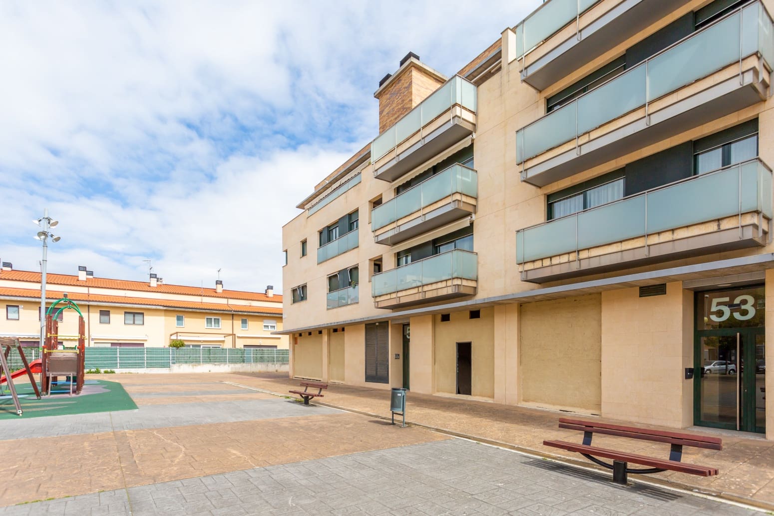 Erhverv til salg i Huarte - € 225.000 (Ref: 6745265)