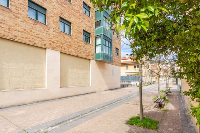 Erhverv til leje i Huarte - € 700 (Ref: 6745266)