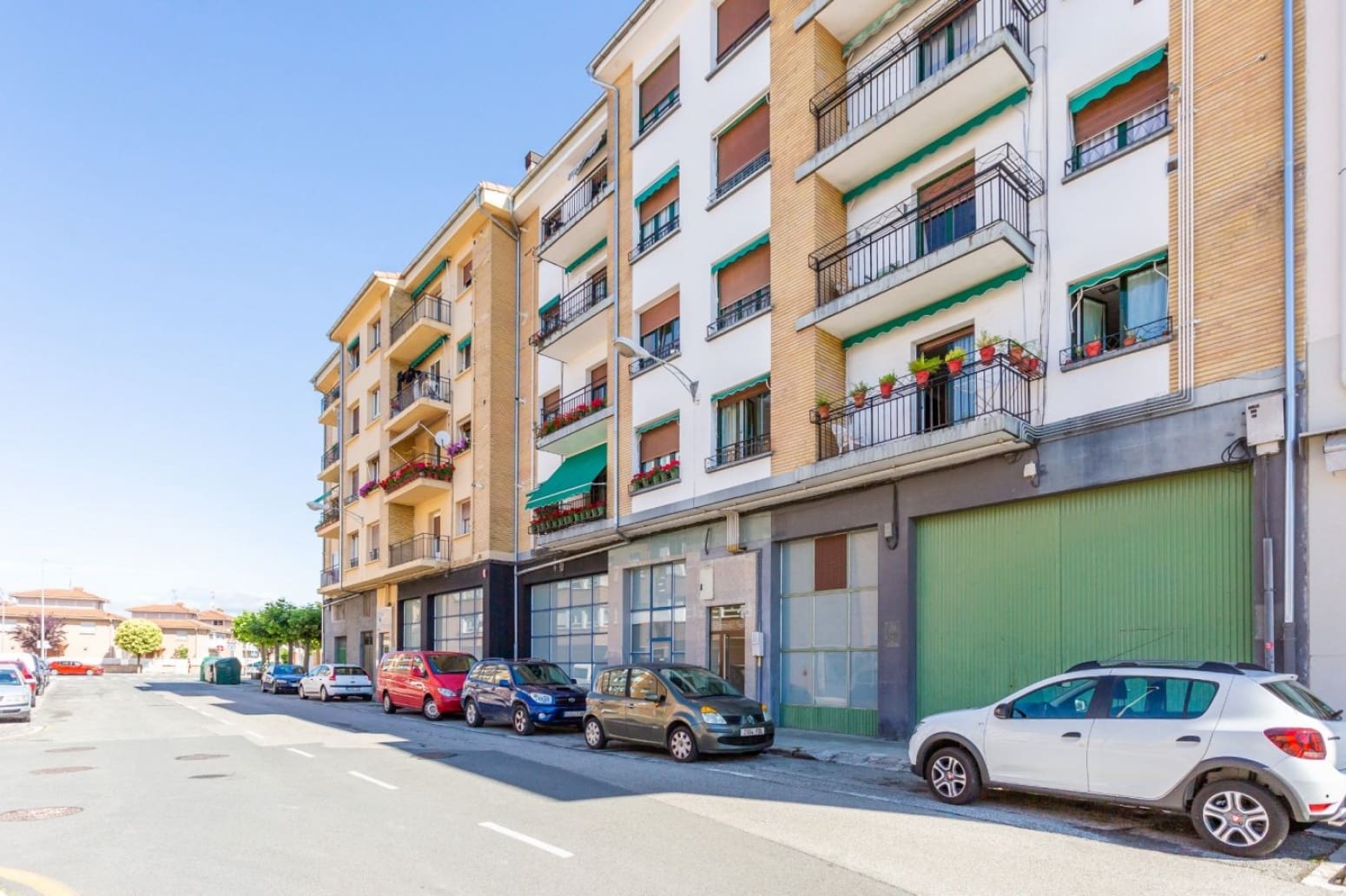 Kommersiell till salu i Berriozar - 390 000 € (Ref: 6829217)