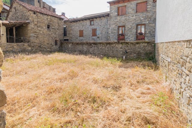 Building Plot for sale in Garde - € 43,000 (Ref: 6870015)