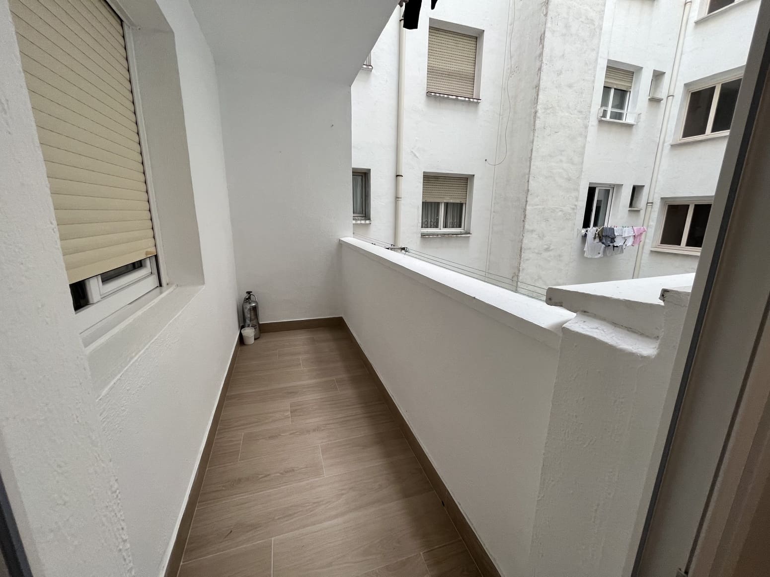 4 bedroom Flat for rent in Pamplona / Iruna - € 1,400 (Ref: 6932294)