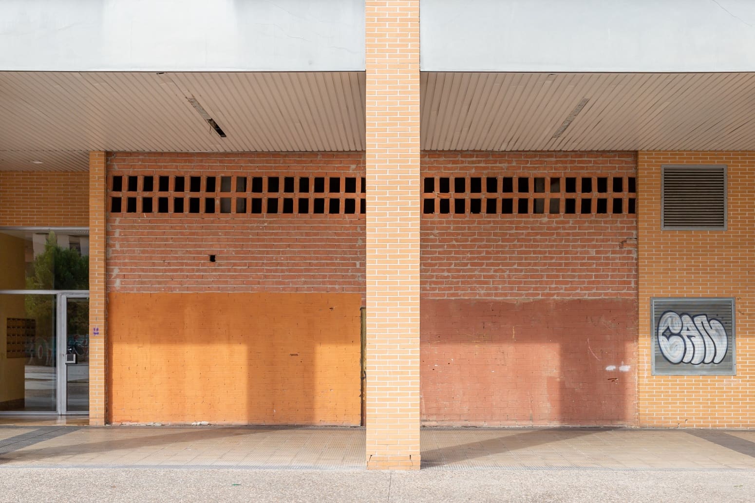 Commercial for sale in Pamplona / Iruna - € 235,000 (Ref: 6932297)