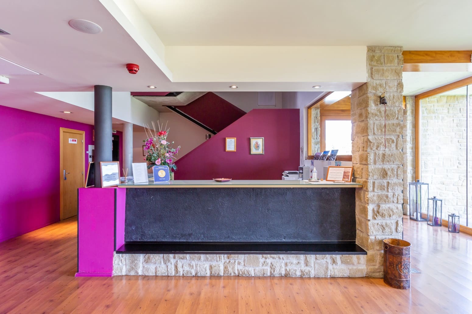 Comercial para venda em Sos del Rey Catolico - 1 650 000 € (Ref: 6999328)