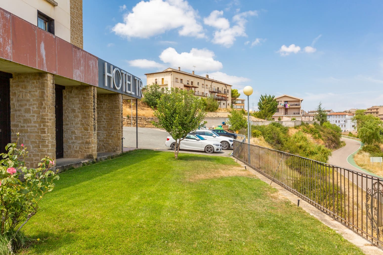 Comercial para venda em Sos del Rey Catolico - 1 650 000 € (Ref: 6999328)