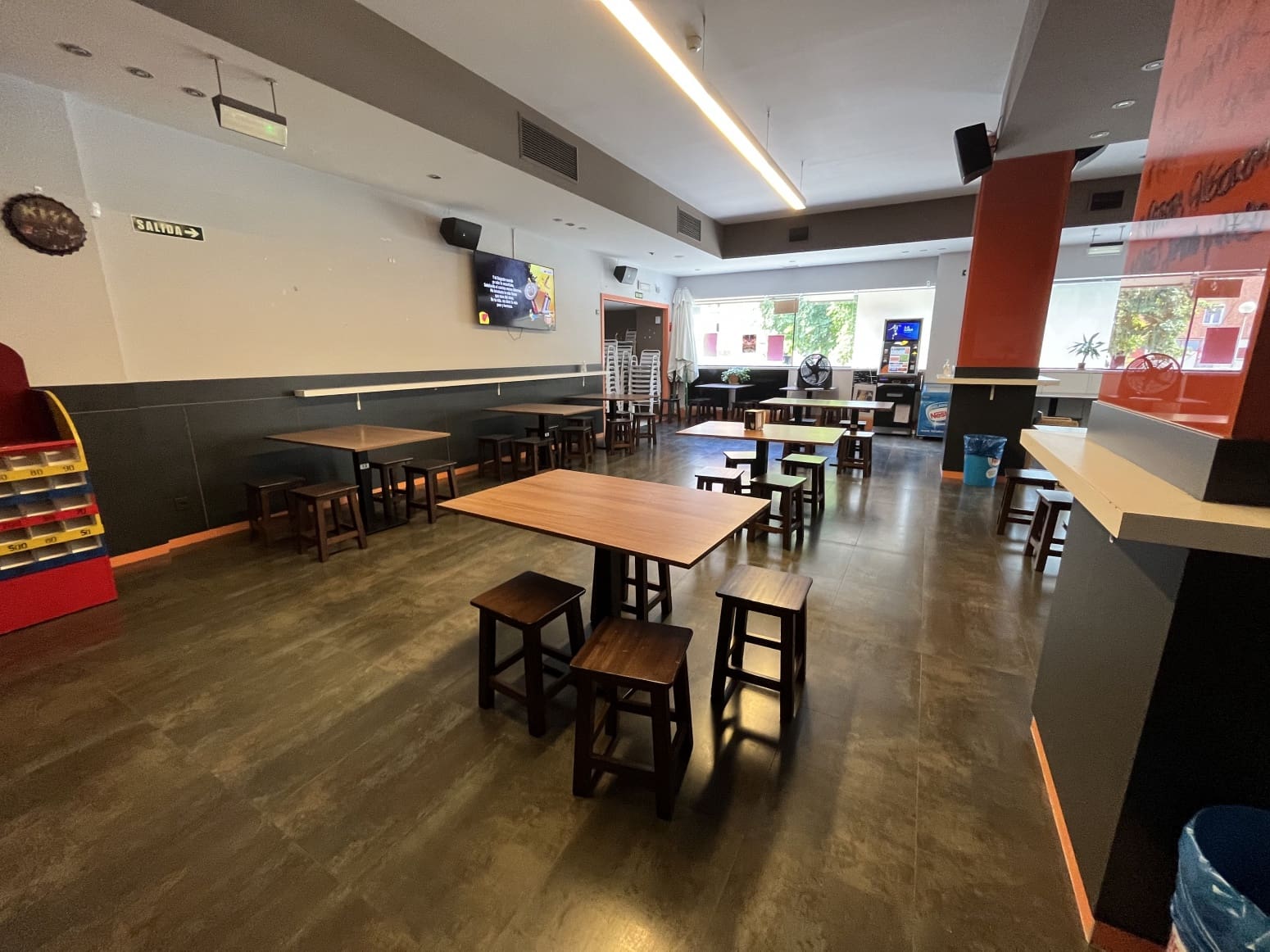 Erhverv til salg i Pamplona / Iruna - € 299.000 (Ref: 7046662)