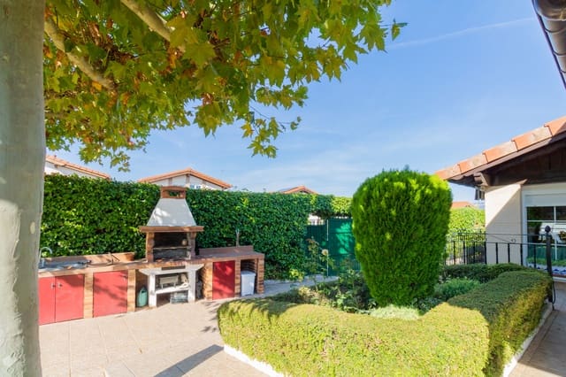 3 soverom Villa til salgs i Ayegui med svømmebasseng - € 200 000 (Ref: 7098693)