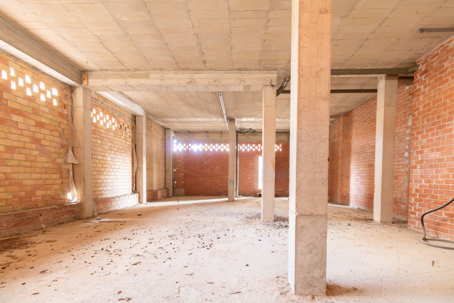 Erhverv til salg i Egues - € 159.000 (Ref: 7133258)