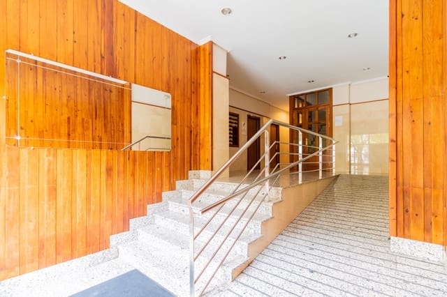 Piso de 3 habitaciones en Pamplona / Iruña en alquiler - 800 € (Ref: 7238763)