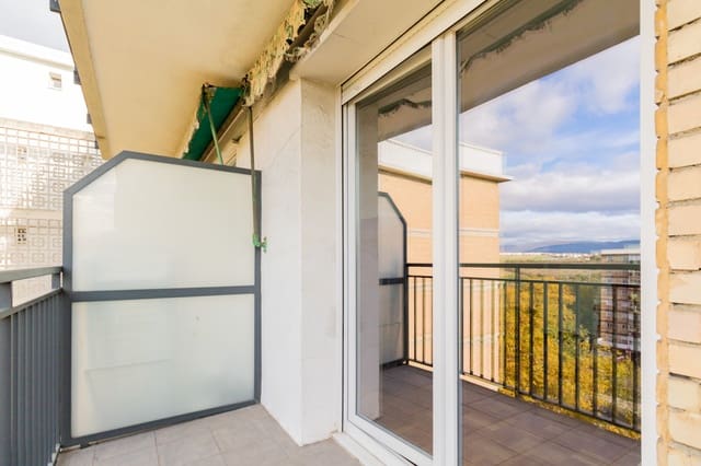 Piso de 3 habitaciones en Pamplona / Iruña en alquiler - 800 € (Ref: 7238763)