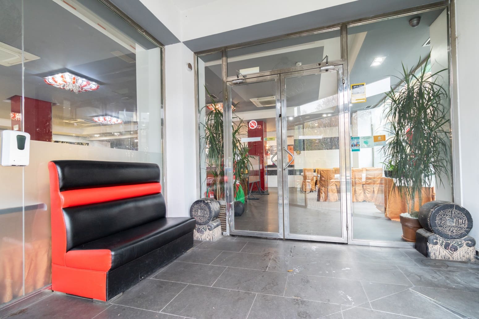 Biznes na sprzedaż w Pampeluna - 950 000 € (Ref: 7288533)