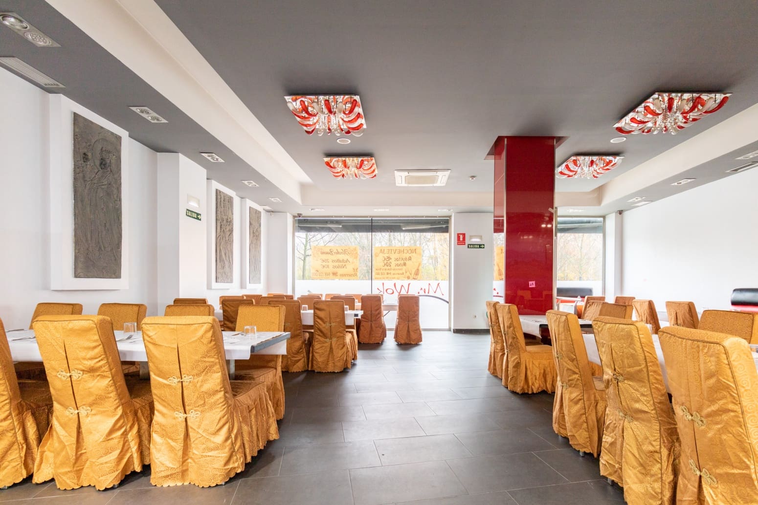 Biznes na sprzedaż w Pampeluna - 950 000 € (Ref: 7288533)