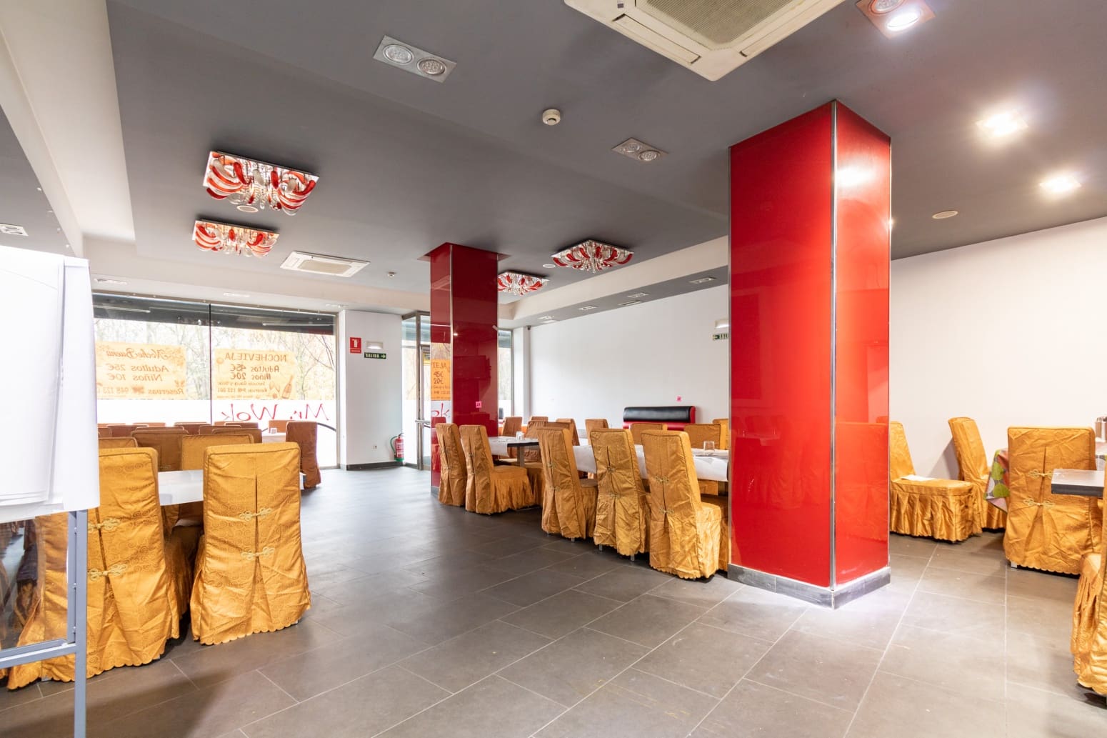 Biznes na sprzedaż w Pampeluna - 950 000 € (Ref: 7288533)