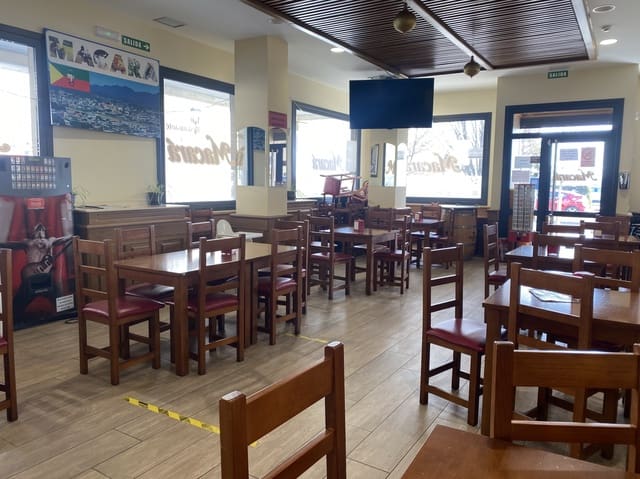 Entreprise à vendre à Berriozar - 450 000 € (Ref: 7398666)