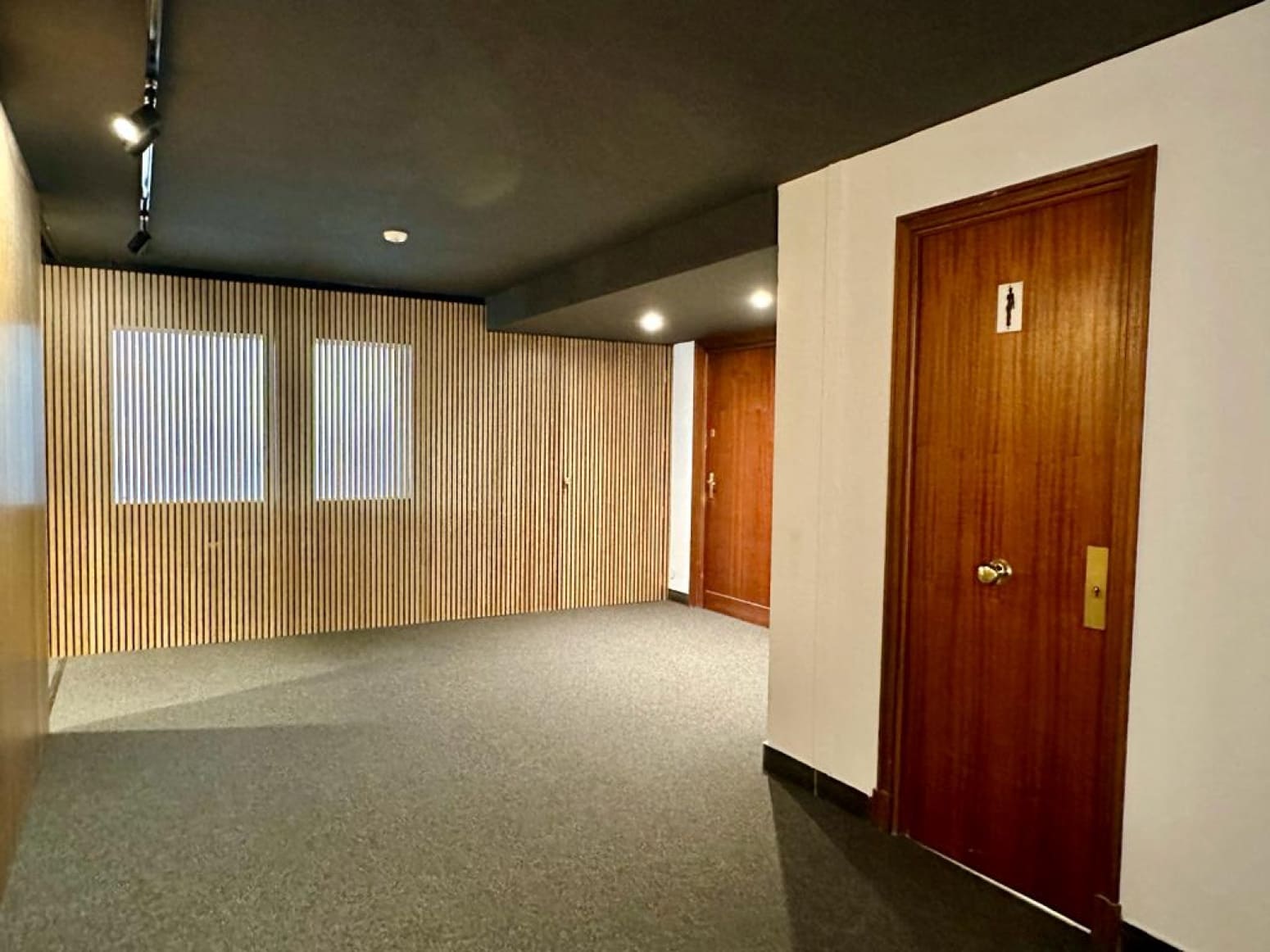 Biuro do wynajęcia w Pampeluna - 650 € (Ref: 7451728)