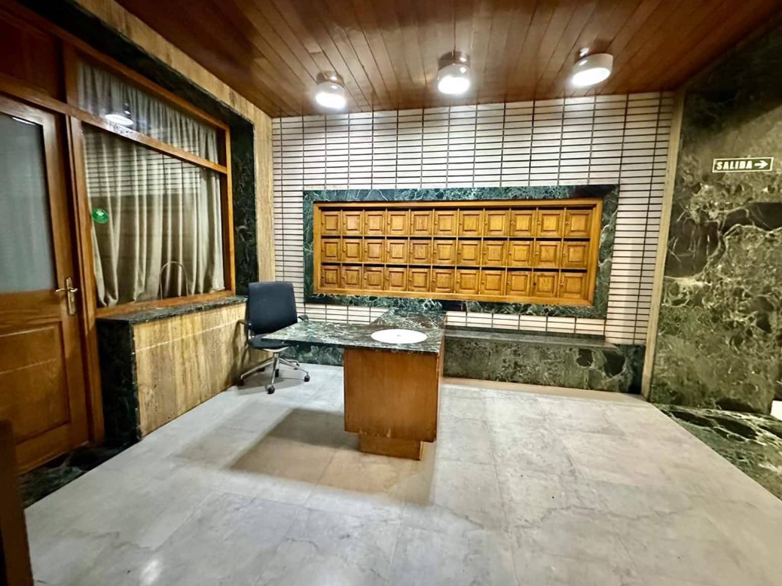 Biuro do wynajęcia w Pampeluna - 650 € (Ref: 7451728)