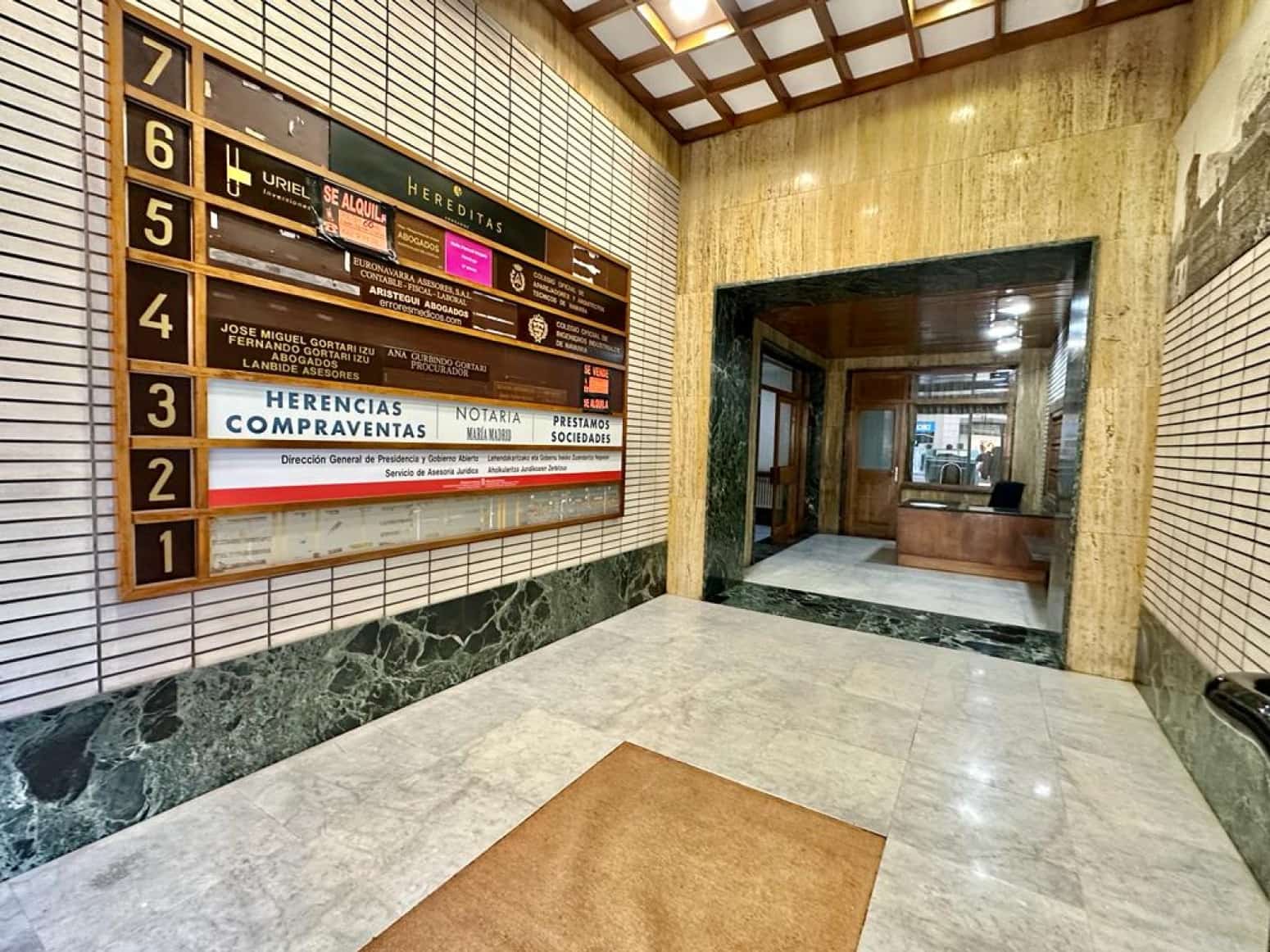 Biuro do wynajęcia w Pampeluna - 650 € (Ref: 7451728)