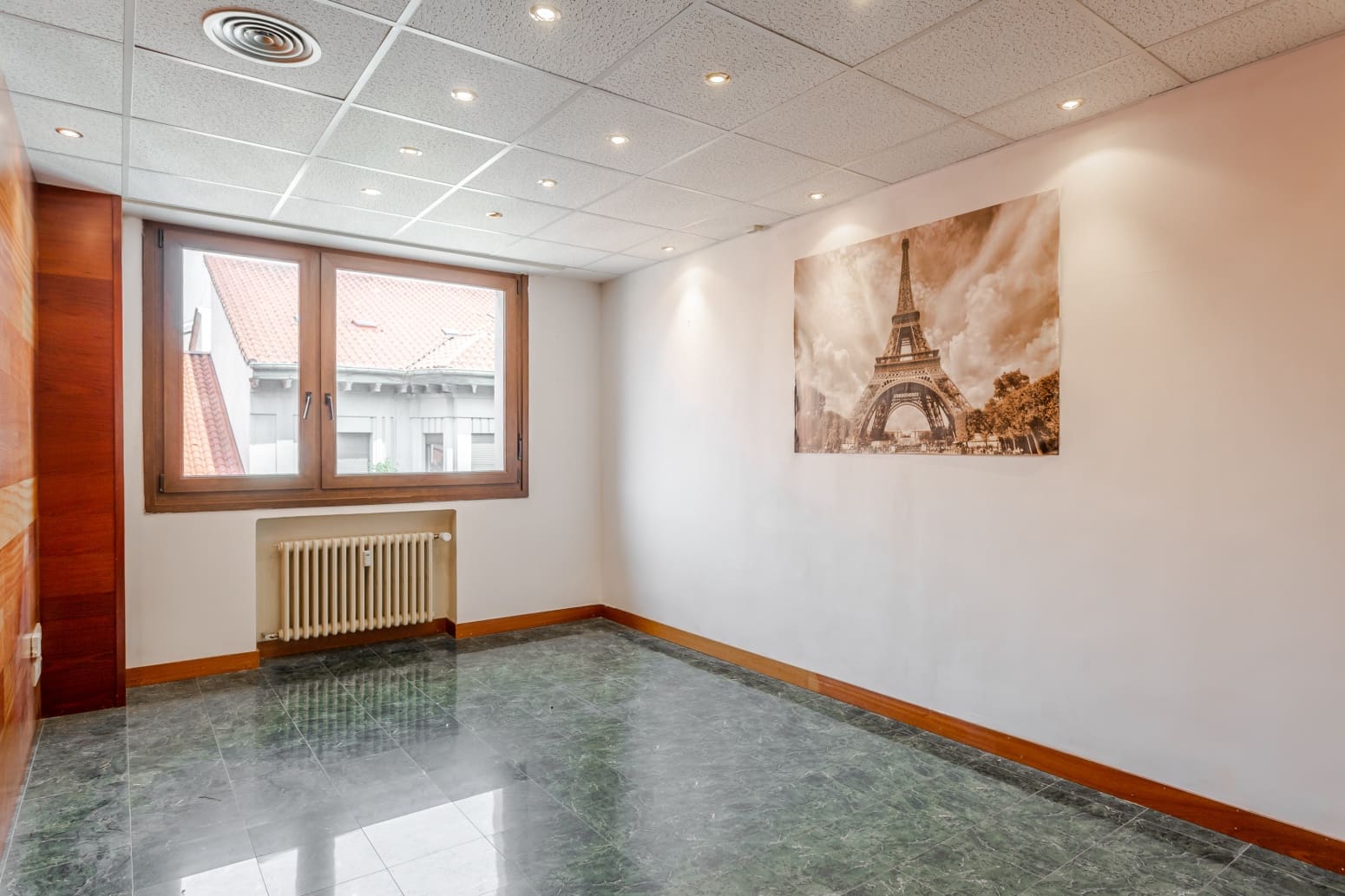 Biuro do wynajęcia w Pampeluna - 650 € (Ref: 7451728)