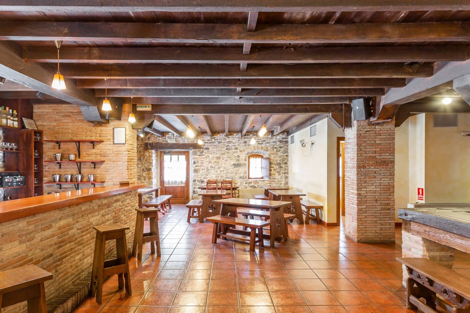 Virksomhed til salg i Aoiz / Agoitz - € 575.000 (Ref: 7513388)