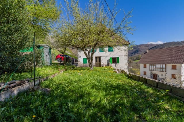 Chalet de 5 habitaciones en Orbaitzeta en venta - 105.000 € (Ref: 7518727)