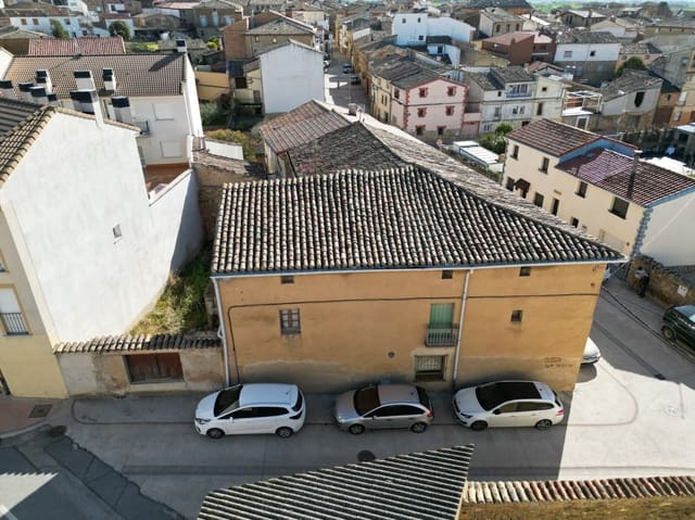 Villa for sale in Allo - € 60,000 (Ref: 7521114)