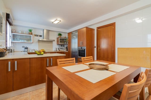 4 soveværelse Villa til salg i Cizur med garage - € 340.000 (Ref: 7530839)