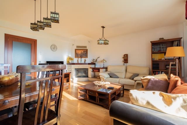 4 soveværelse Villa til salg i Cizur med garage - € 340.000 (Ref: 7530839)