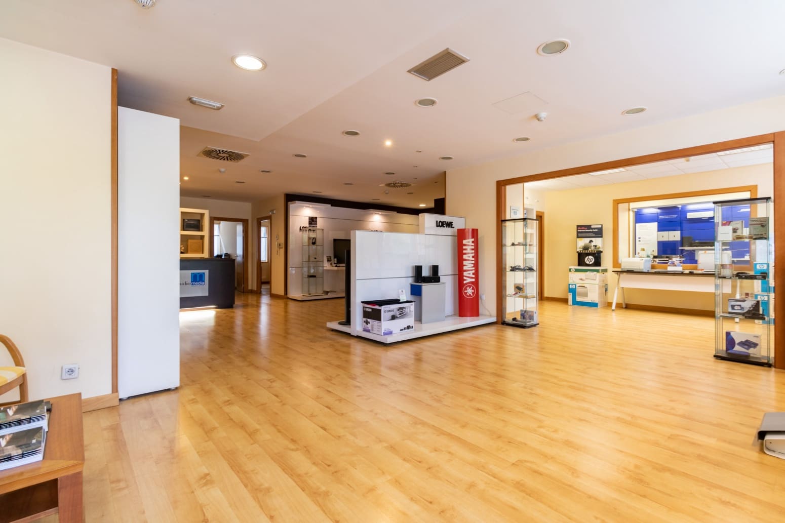 Local Comercial en Pamplona / Iruña en alquiler - 2.500 € (Ref: 7530841)