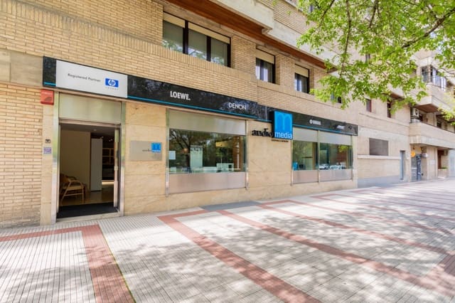 Commercial for rent in Pamplona / Iruña - € 2,500 (Ref: 7530841)