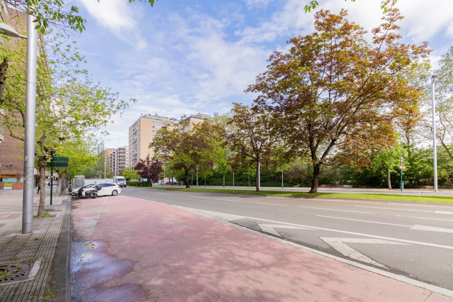 Local Comercial en Pamplona / Iruña en alquiler - 2.500 € (Ref: 7530841)