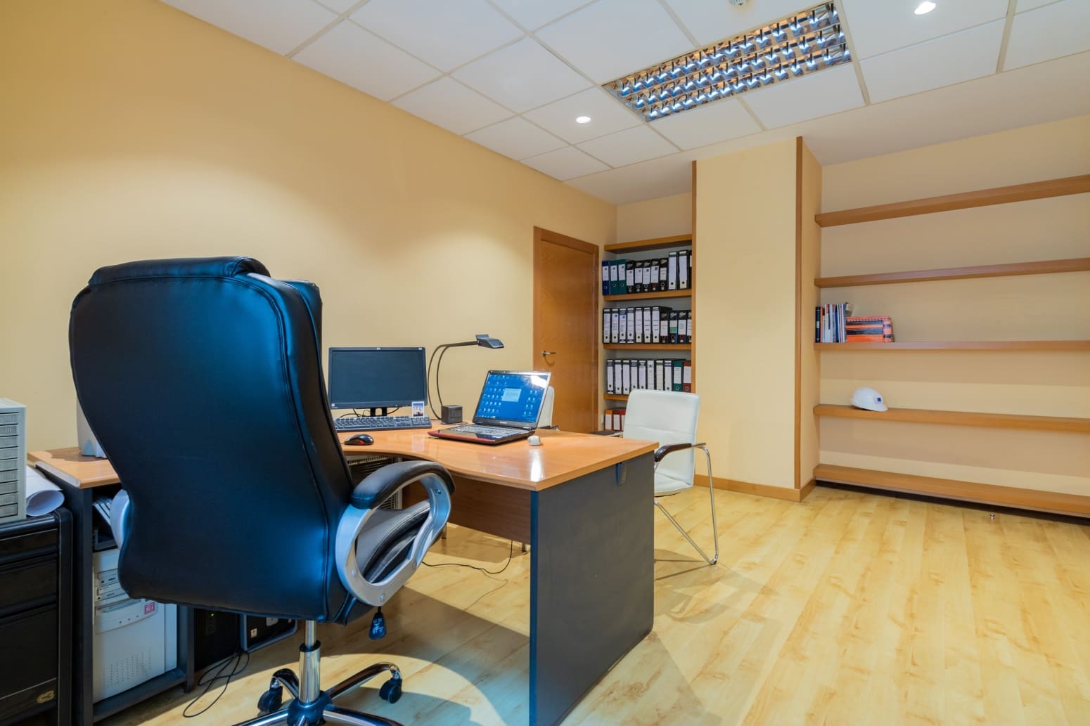 Local Comercial en Pamplona / Iruña en alquiler - 2.500 € (Ref: 7530841)