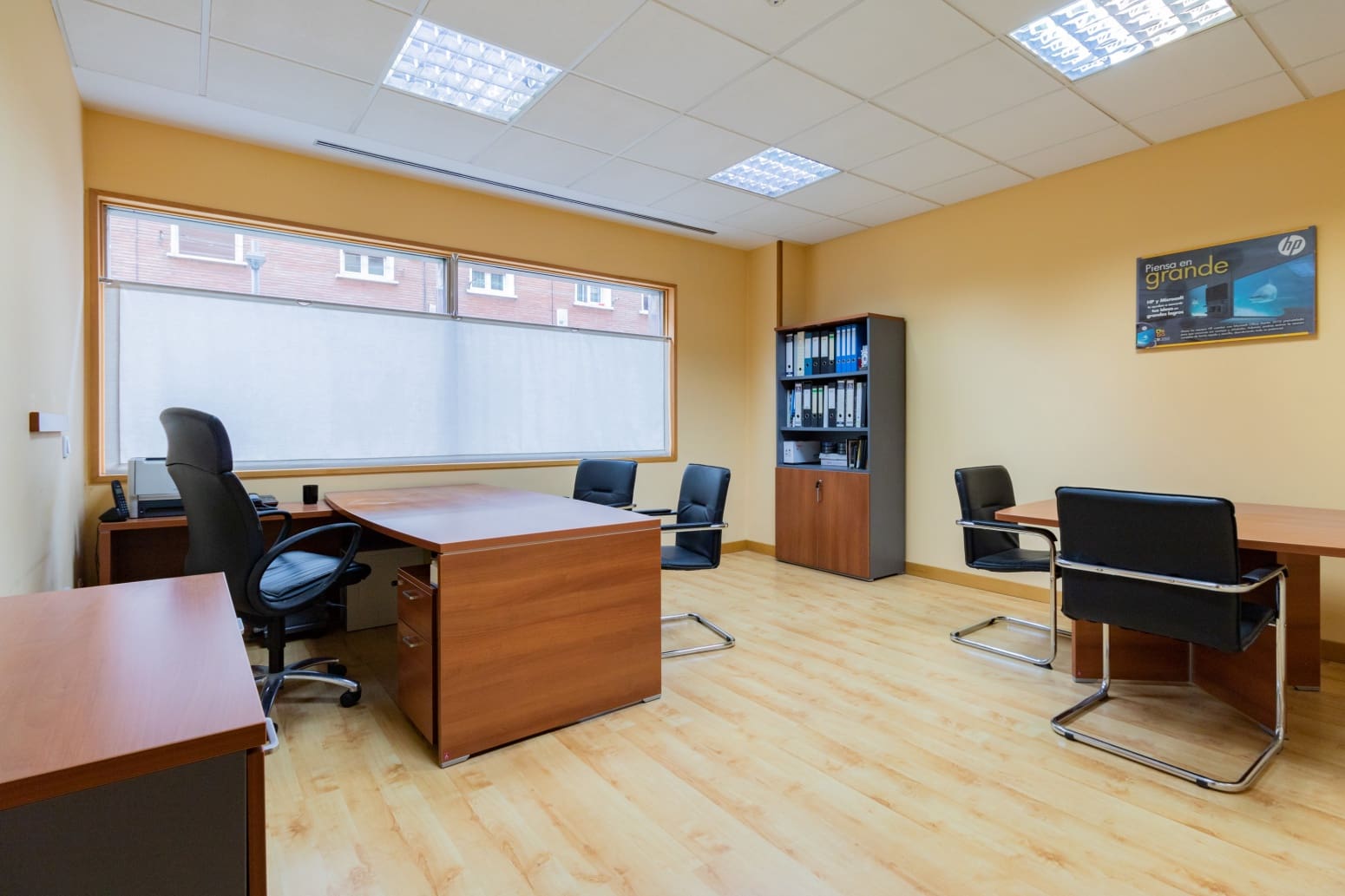 Local Comercial en Pamplona / Iruña en alquiler - 2.500 € (Ref: 7530841)