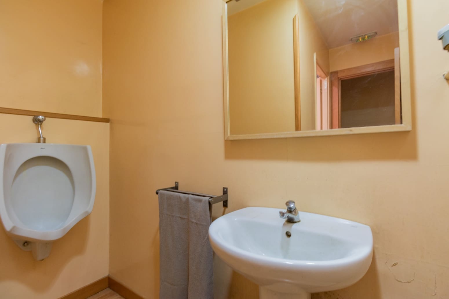 Local Comercial en Pamplona / Iruña en alquiler - 2.500 € (Ref: 7530841)