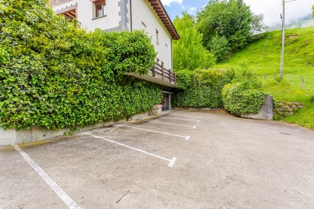 7 soveværelse Villa til salg i Araitz med garage - € 540.000 (Ref: 7562826)