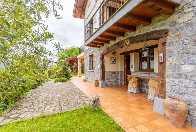 7 soveværelse Villa til salg i Araitz med garage - € 540.000 (Ref: 7562826)