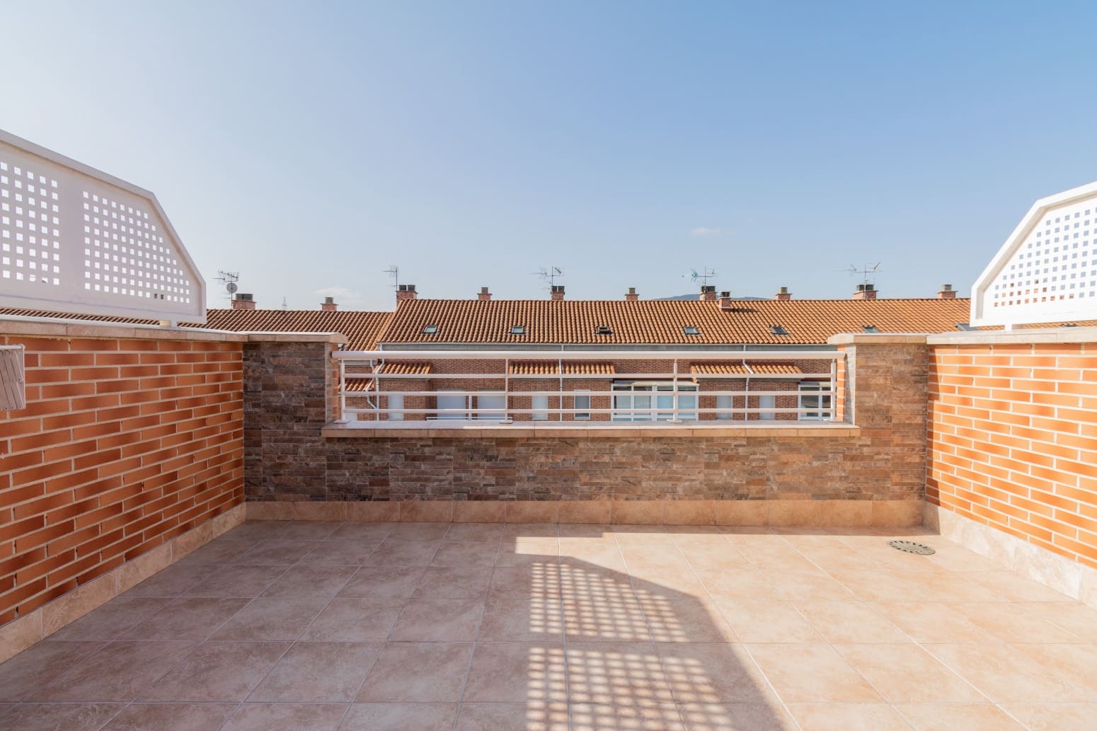 3 soverom Villa til salgs i Zizur Mayor / Zizur Nagusia med garasje - € 395 000 (Ref: 7706052)