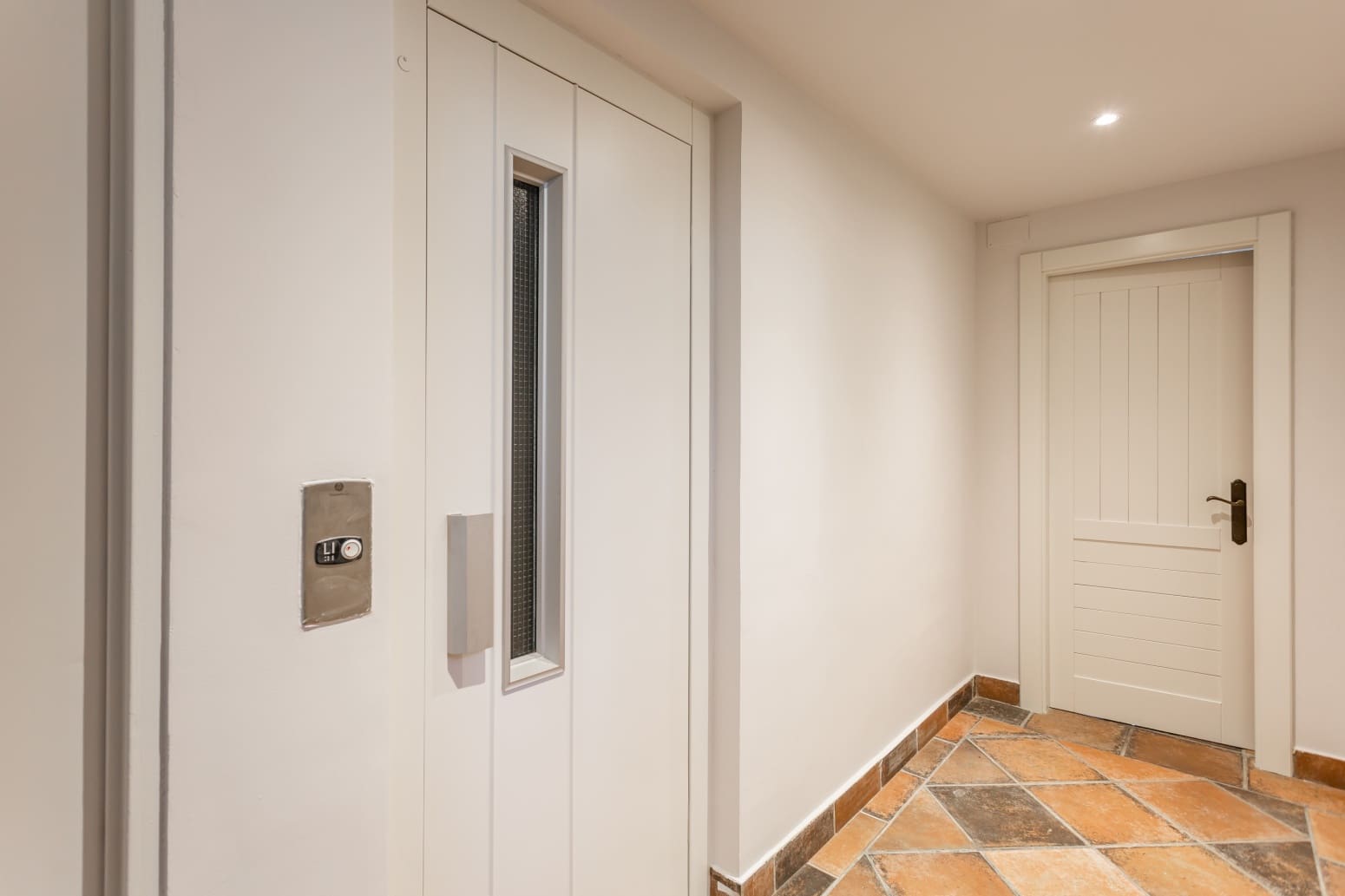 4 soveværelse Villa til salg i Zizur Mayor / Zizur Nagusia med swimmingpool garage - € 675.000 (Ref: 7721544)