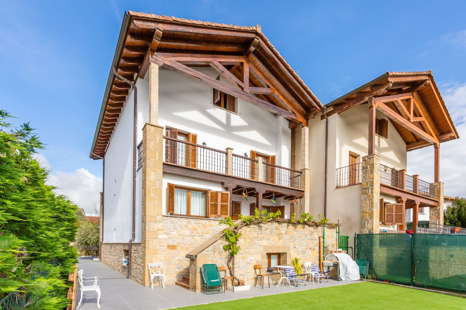 4 soveværelse Villa til salg i Zizur Mayor / Zizur Nagusia med swimmingpool garage - € 675.000 (Ref: 7721544)