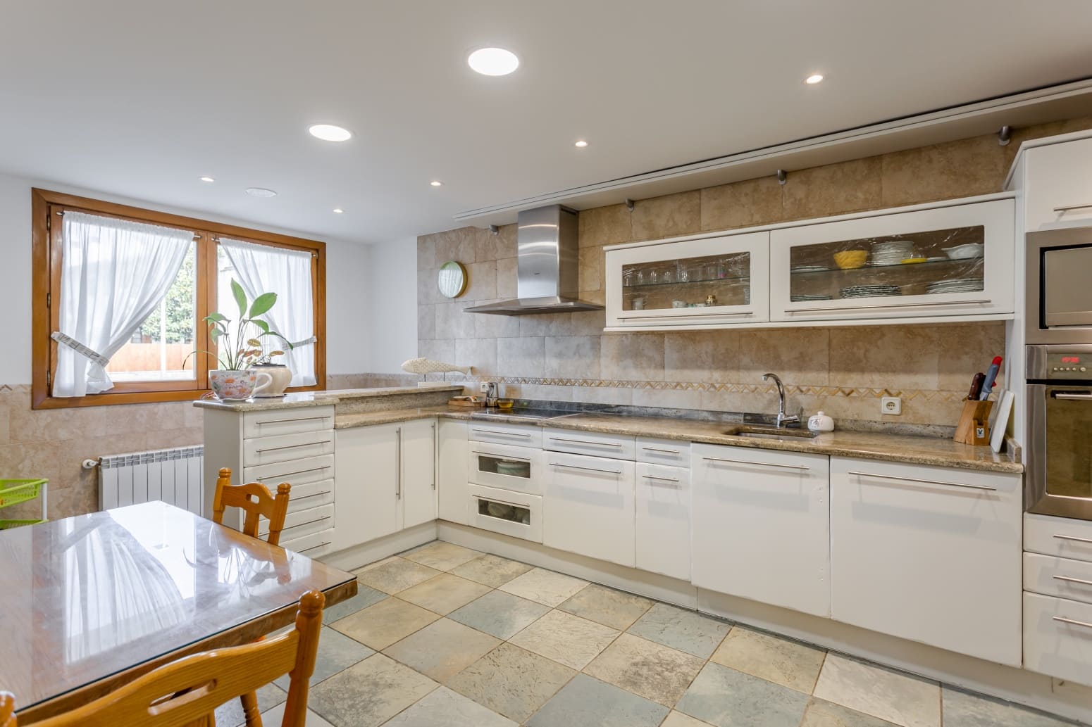 4 soveværelse Villa til salg i Zizur Mayor / Zizur Nagusia med swimmingpool garage - € 675.000 (Ref: 7721544)